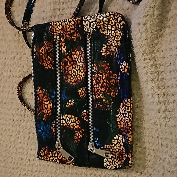 HOBO The Original Leather Gabor Hydrangea Crossbody Shoulder Bag Multicolor - Picture 2 of 4